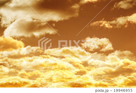 空　　雲 19946955