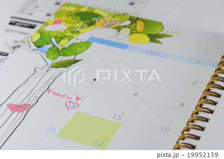 Calender page with a detail of the valentine day 19952159