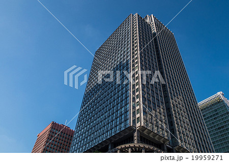 青空の新丸ビル 19959271