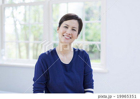 40代の日本人女性 19965351
