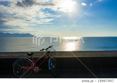 駿河湾と自転車 19967907