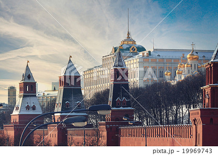 Moscow Kremlin Cathedral winter landscape embankment 19969743