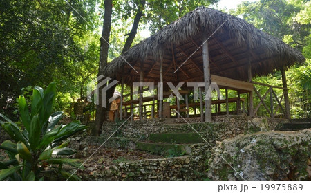 Summerhouse 19975889