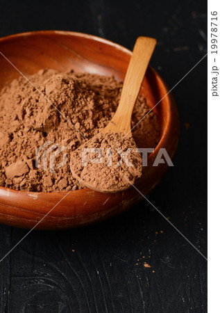 Raw organic carob powder 19978716