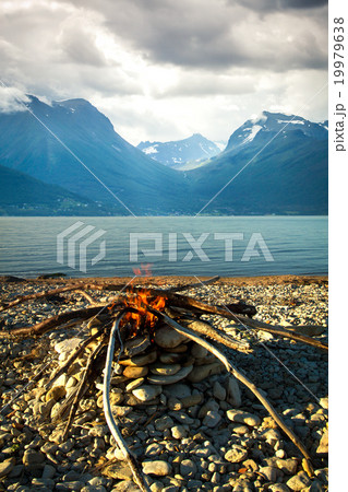 fire at sea 19979638