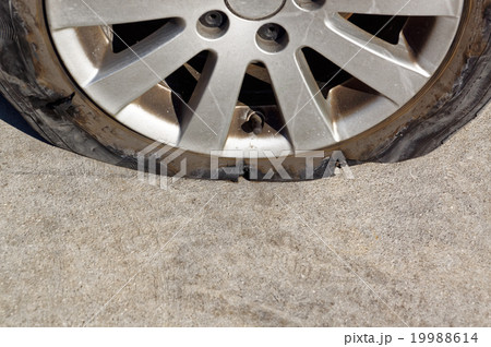 Fully broken wheel after puncture.  19988614