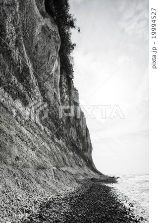 Collapsing Horizon 19994527