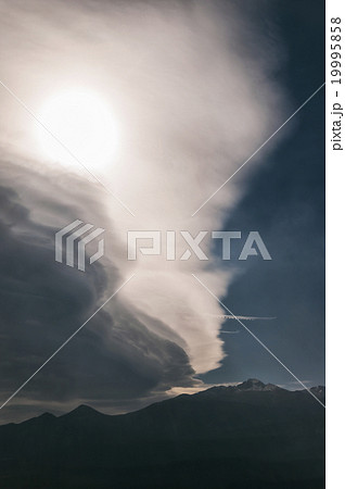 Landscape in Rocky Mountains National Park 19995858