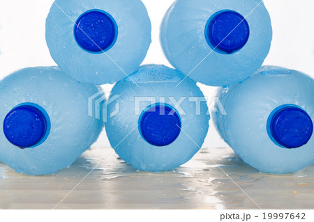 Freezing water in PET plastic bottle 19997642