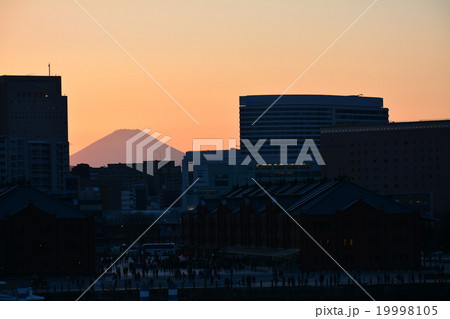 横浜 みなとみらいの夕景・夜景 横浜 みなとみらいの夕景・夜景 19998105