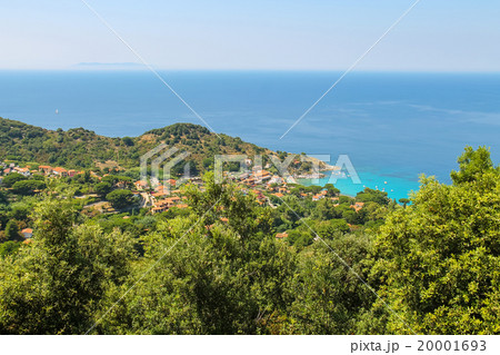 Coast of Tyrrhenian Sea on Elba Island, Italy.  20001693