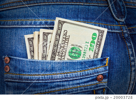 Banknotes of one hundred american dollars Banknotes of one hundred american dollars 20003728