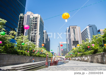 Cheongyecheon stream in Seoul South Korea 20004094