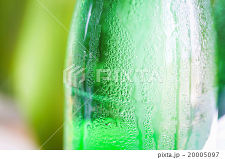 Green glass bottle 20005097