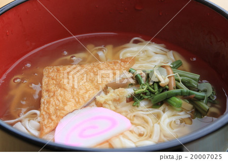 奈良県吉野で食べる「葛うどん」 20007025