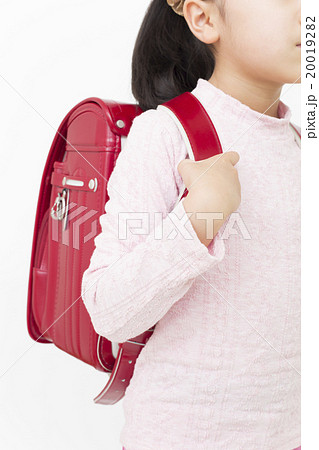ランドセルを背負った女の子 小学生の女の子 ボディーパーツ パーツカット 女の子 ランドセル 小学生 ランドセルを背負った女の子 小学生の女の子 ボディーパーツ パーツカット 女の子 ランドセル 小学生 20019282