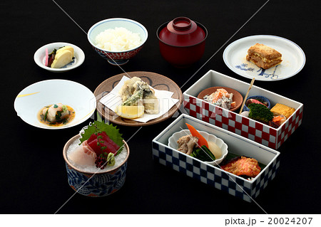 料亭の二段弁当 20024207