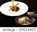 料亭の小鍋と焼き物 20024927