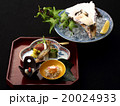 料亭の先付けと岩牡蠣 20024933
