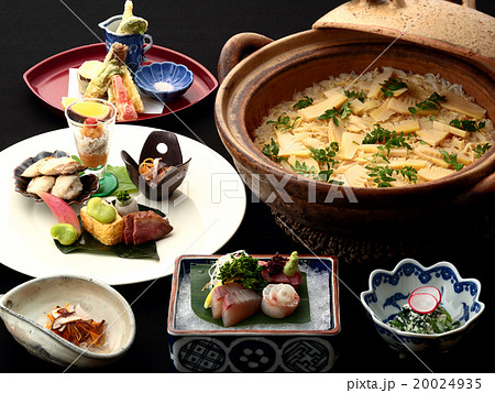 料亭の和会席（筍土鍋炊き込みご飯） 20024935