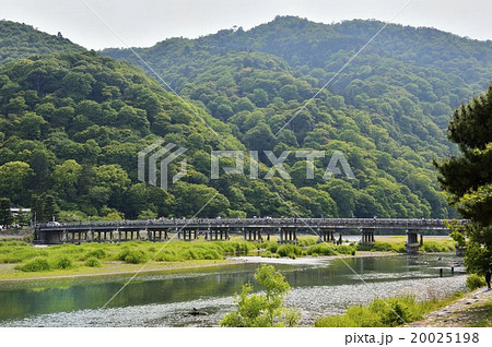 京都嵐山 渡月橋と保津川 20025198