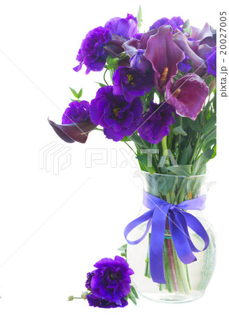 Calla lilly and eustoma flowers Calla lilly and eustoma flowers 20027005