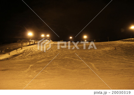 石打丸山スキー場のナイター 20030319