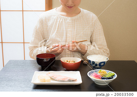 和食　食事シーン 20033500