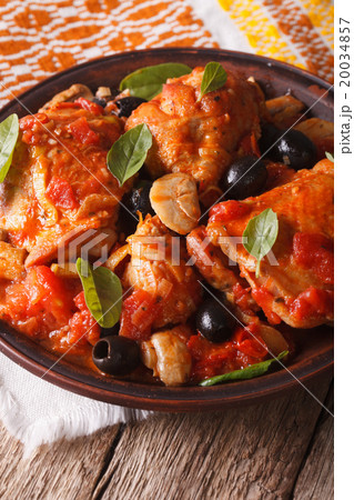 Italian cuisine Italian cuisine 20034857