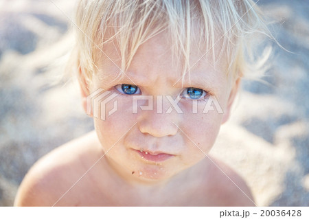 gloomy blond angel 20036428