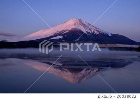 山中湖より紅富士 20038022