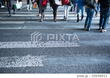 横断歩道の白線の写真素材