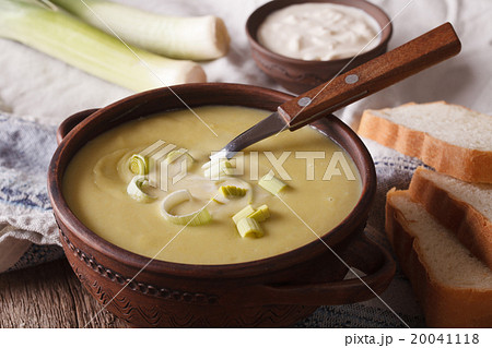 vichyssoise soup with sour cream close-up vichyssoise soup with sour cream close-up 20041118