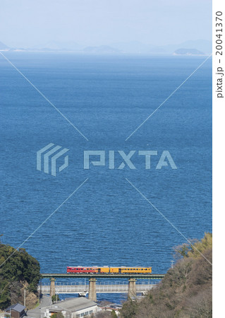 JR四国 観光列車 伊予灘ものがたり 串~喜多灘 JR四国 観光列車 伊予灘ものがたり 串~喜多灘 20041370