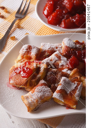 Austrian Kaiserschmarrn with plum sauce 20041467