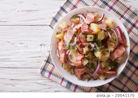 Potato salad with bacon and onions. top view 20041570