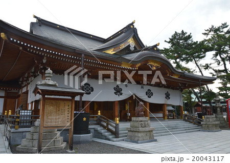 岸城(きしき)神社の拝殿（大阪府岸和田市岸城町11-30） 20043117