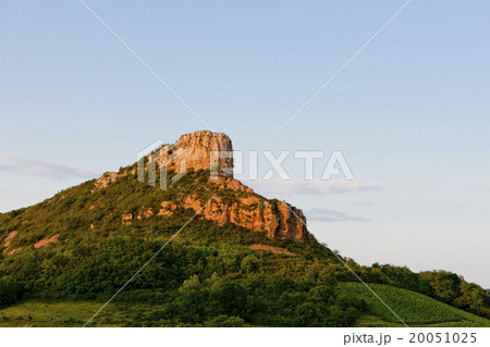 Solutre Rock, Burgundy, France 20051025
