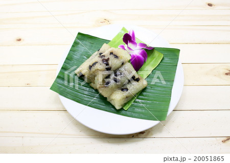 Traditional Thai dessert isolate white background 20051865