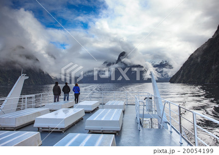milford sound fiordland national park new zealand milford sound fiordland national park new zealand 20054199