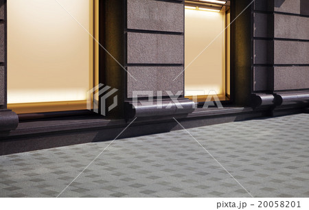 window of shop 20058201