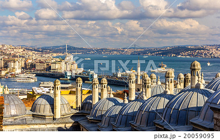 Vew of the Bosphorus strait from Sueymaniye Mosque 20059095