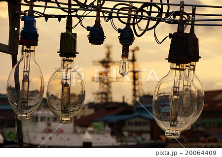 イカ釣り漁船のライトの写真素材
