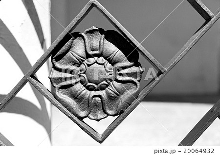 rusty balauster acces abstract han rusty balauster acces abstract han 20064932