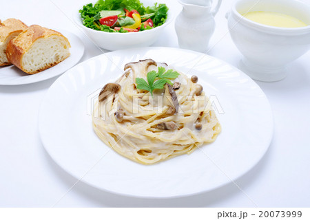 きのこクリームパスタ きのこクリームパスタ 20073999