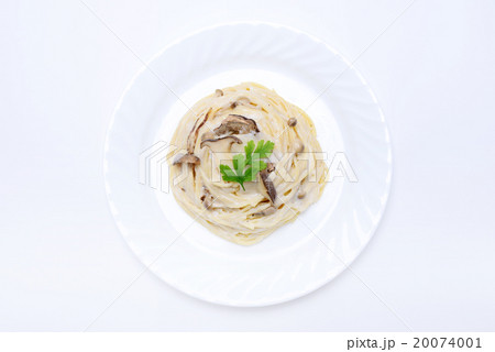 きのこクリームパスタ 20074001