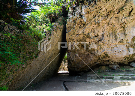 沖縄県　斎場御嶽 20078086