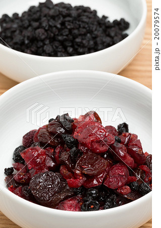 ドライフルーツ　ブルーベリーとミックスベリー 20079574