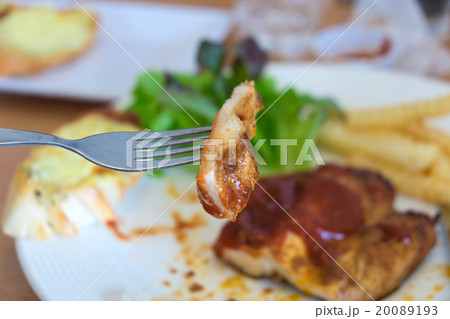 Fork and Spicy Chicken steak 20089193