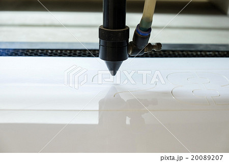 cutting machine carving on the plastic plate cutting machine carving on the plastic plate 20089207